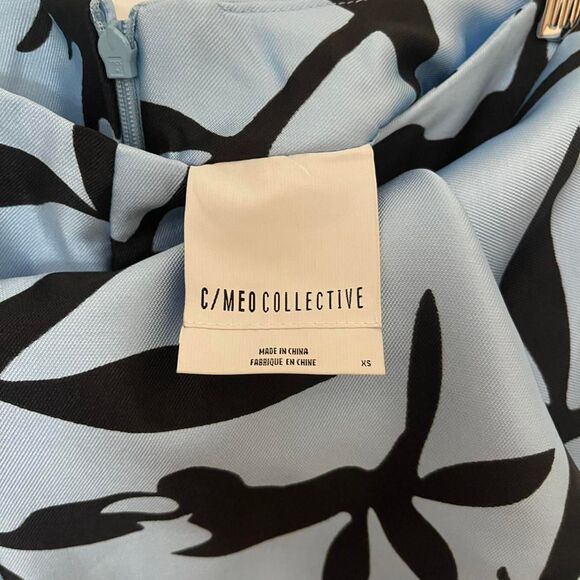 C/MEO Collective blue floral print bow tie short - Picture 5 of 5
